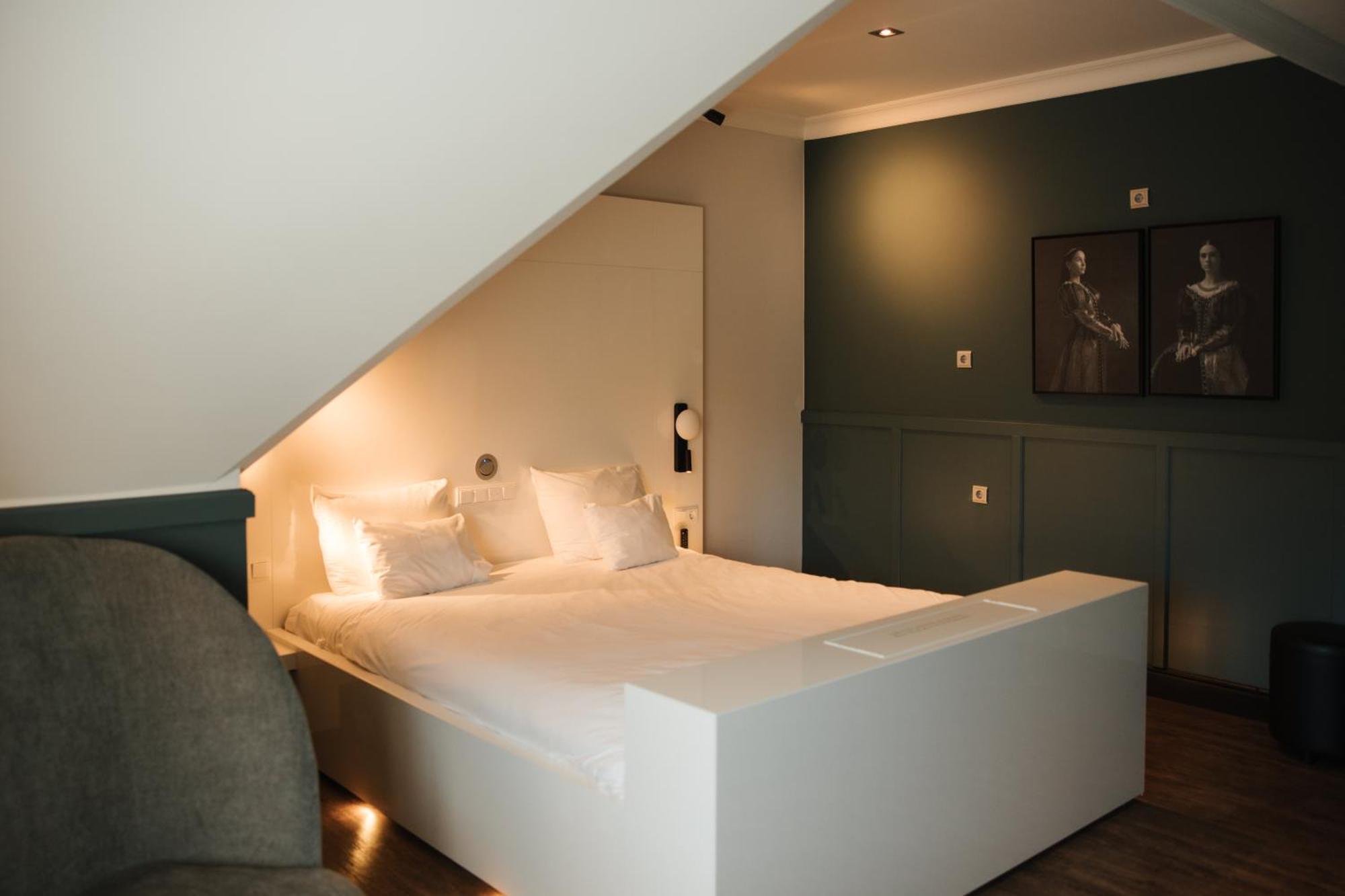 Hotel & Spa Savarin - Rijswijk, Хага Екстериор снимка