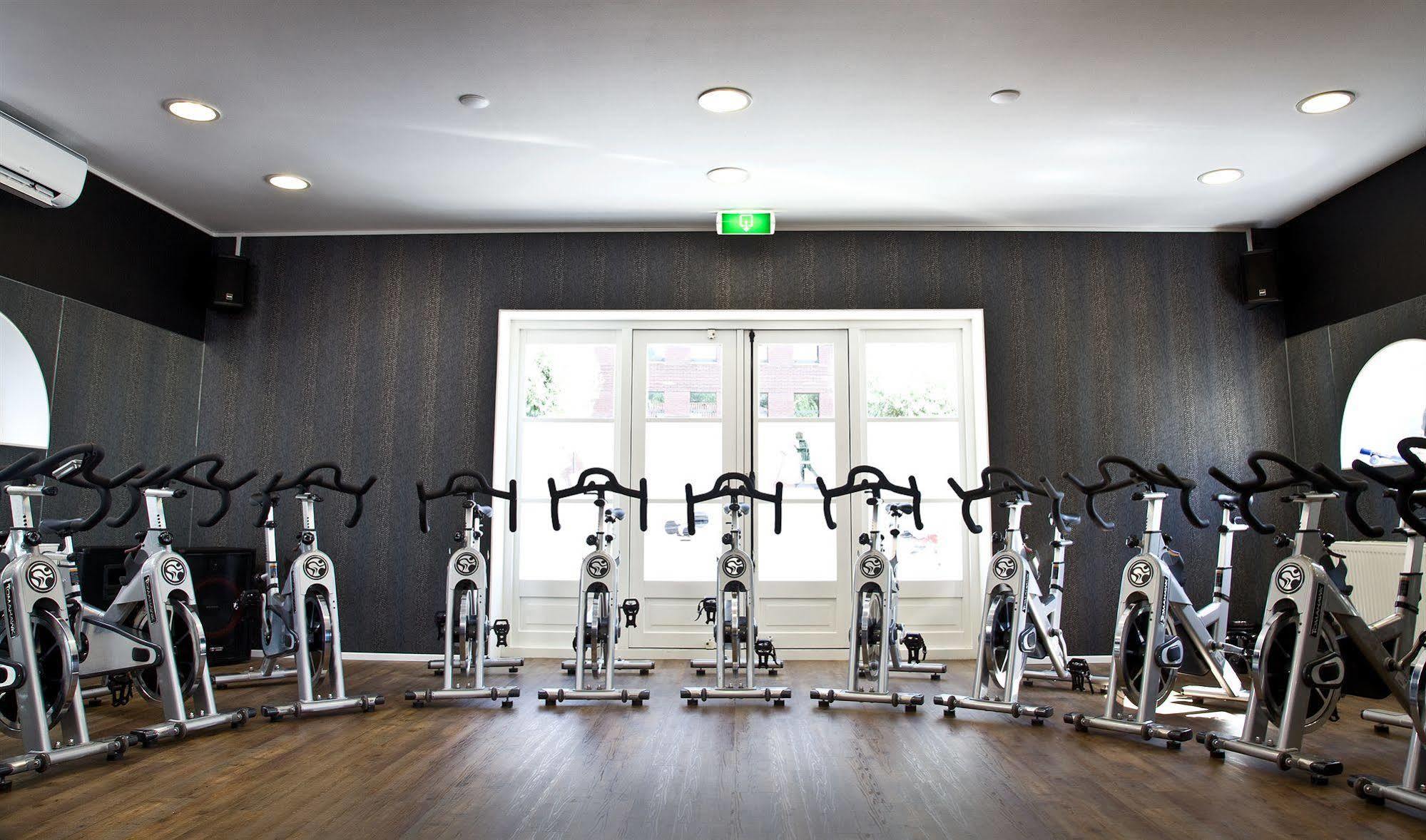 Hotel & Spa Savarin - Rijswijk, Хага Екстериор снимка
